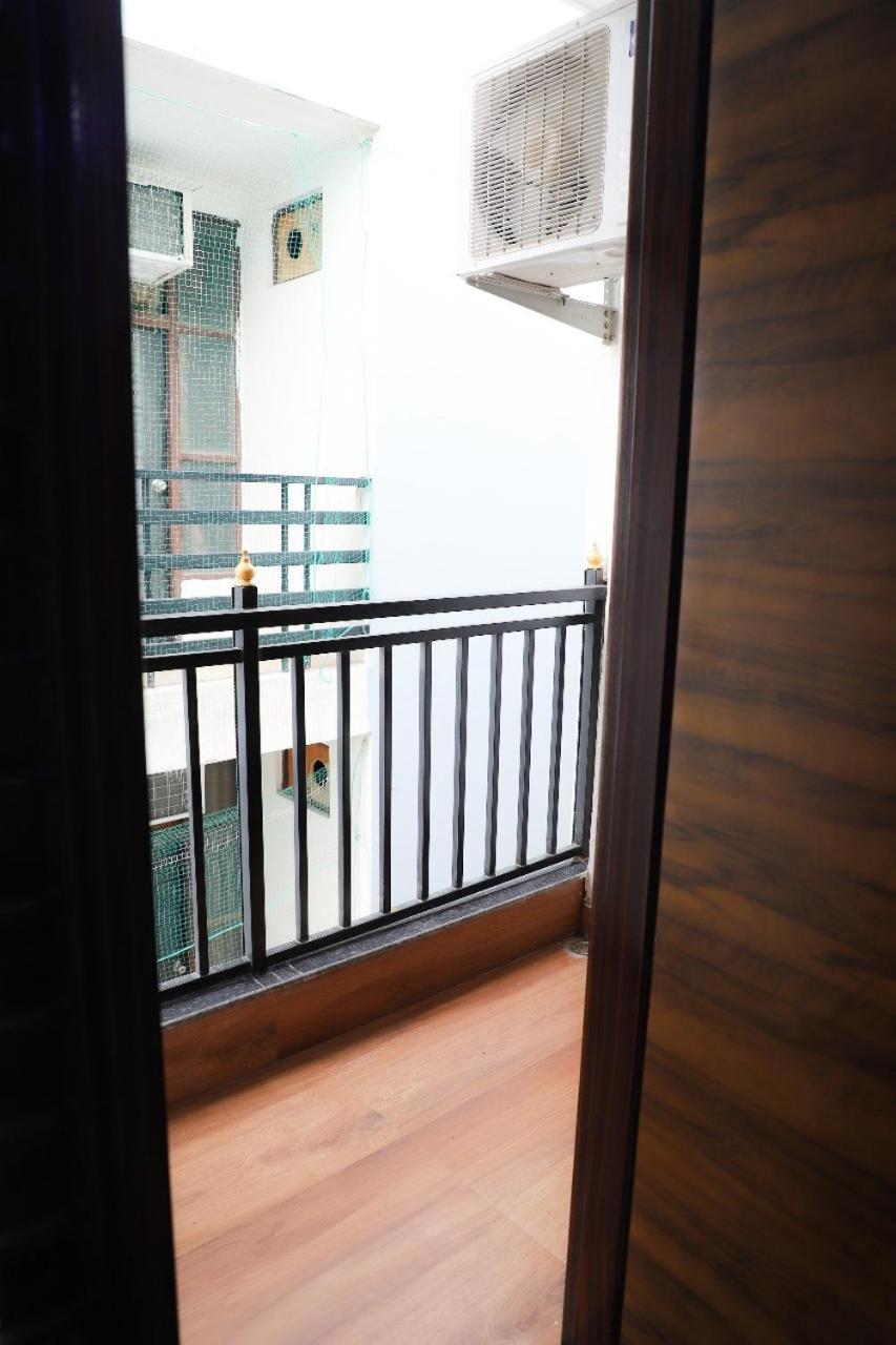 Bed and Breakfast Surya International Nueva Delhi Exterior foto