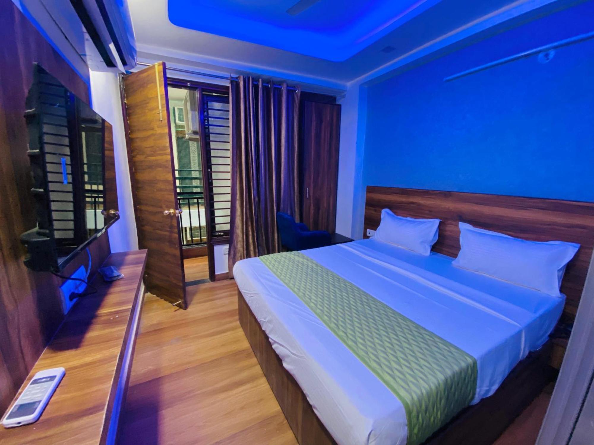 Bed and Breakfast Surya International Nueva Delhi Exterior foto